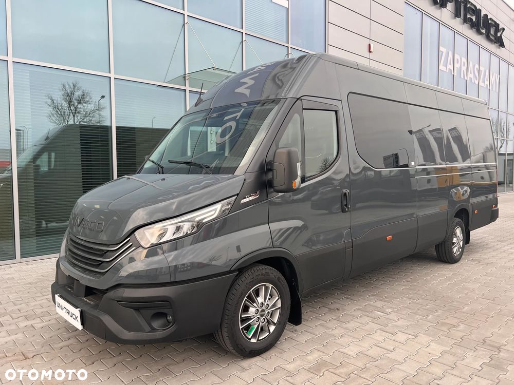 Iveco BRYGADÓWKA 7 MIEJSC OD RĘKI,MINIMUM FORMALNOŚCI,MAX SATYSFAKCJI - 36