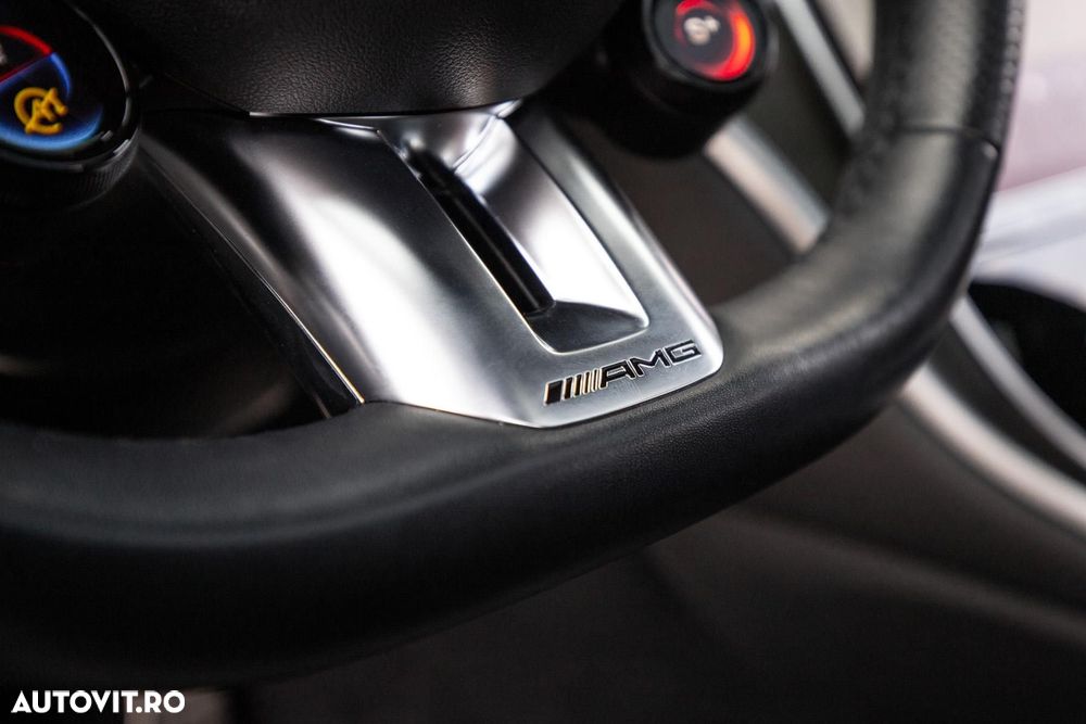 Mercedes-Benz C - 26