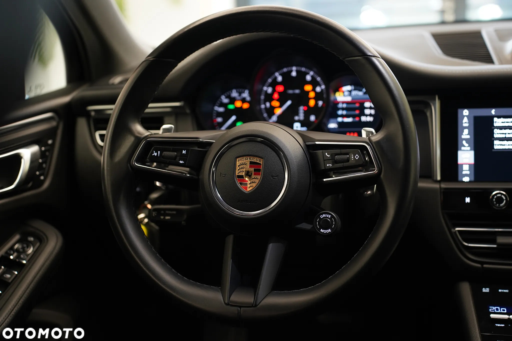 Porsche Macan Standard - 15