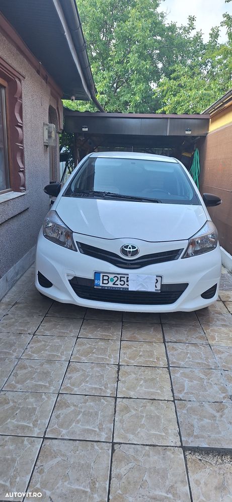 Toyota Yaris 1.3 VVT-i Luna - 1