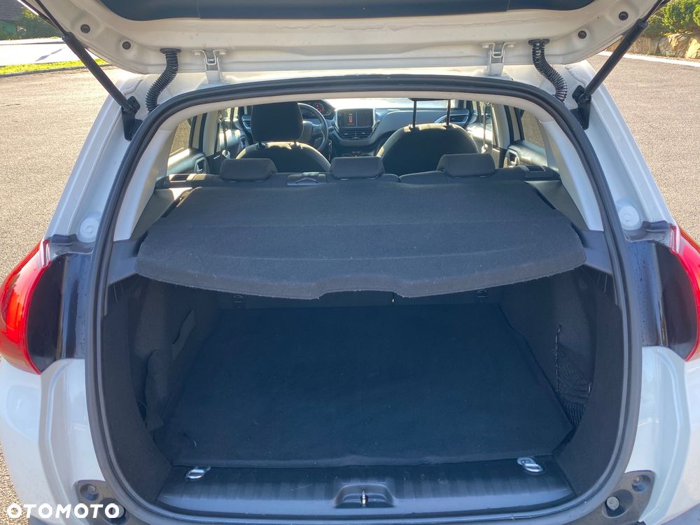 Peugeot 2008 - 9