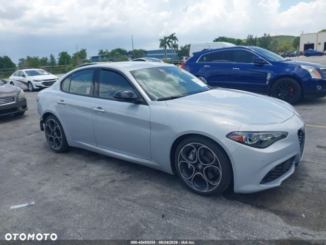 Alfa Romeo Giulia - 2