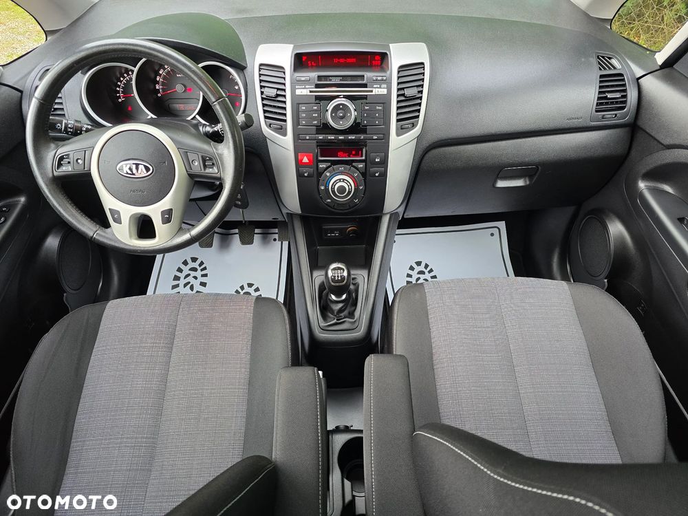 Kia Venga 1.4 CVVT Spirit - 24