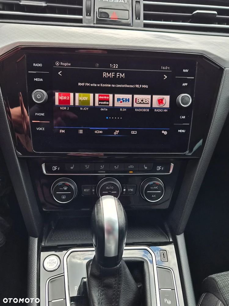 Volkswagen Passat 2.0 TDI SCR DSG Business - 14
