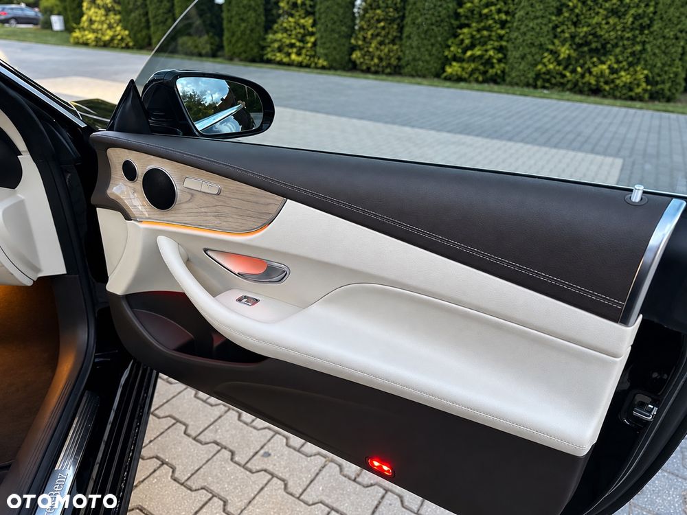 Mercedes-Benz Klasa E 220 d Avantgarde - 12