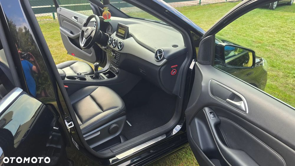 Mercedes-Benz Klasa B 180 BlueEFFICIENCY Edition 1 - 7