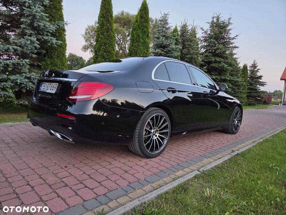 Mercedes-Benz Klasa E 220 d 9G-TRONIC - 5