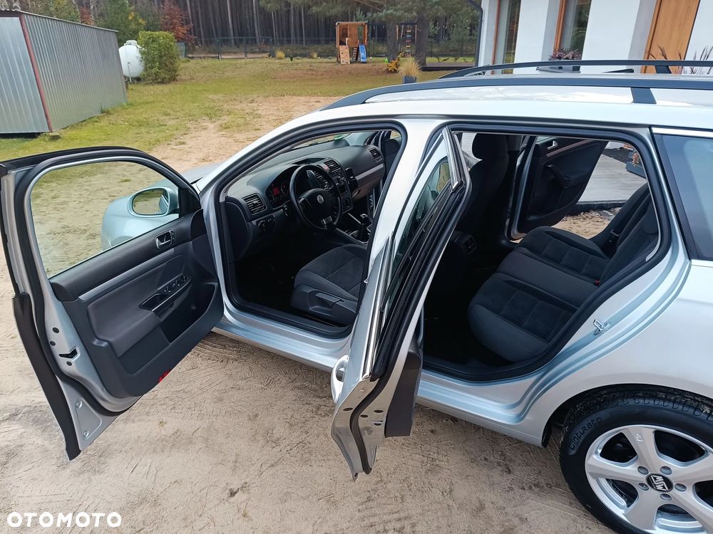 Volkswagen Golf 1.9 TDI Comfortline - 25