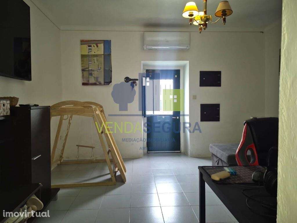 Moradia R/C T2  com Terraço | Zona do Sete e Meio | Moura - Grande imagem: 5/17