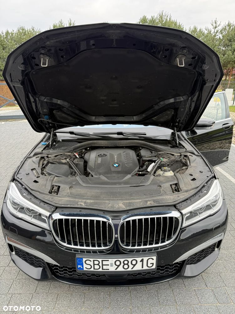 BMW Seria 7 - 8