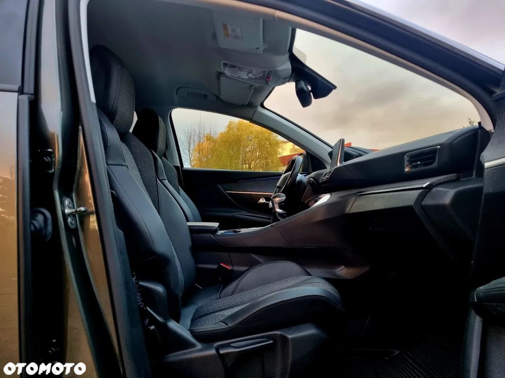 Peugeot 3008 1.2 PureTech Allure S&S - 11