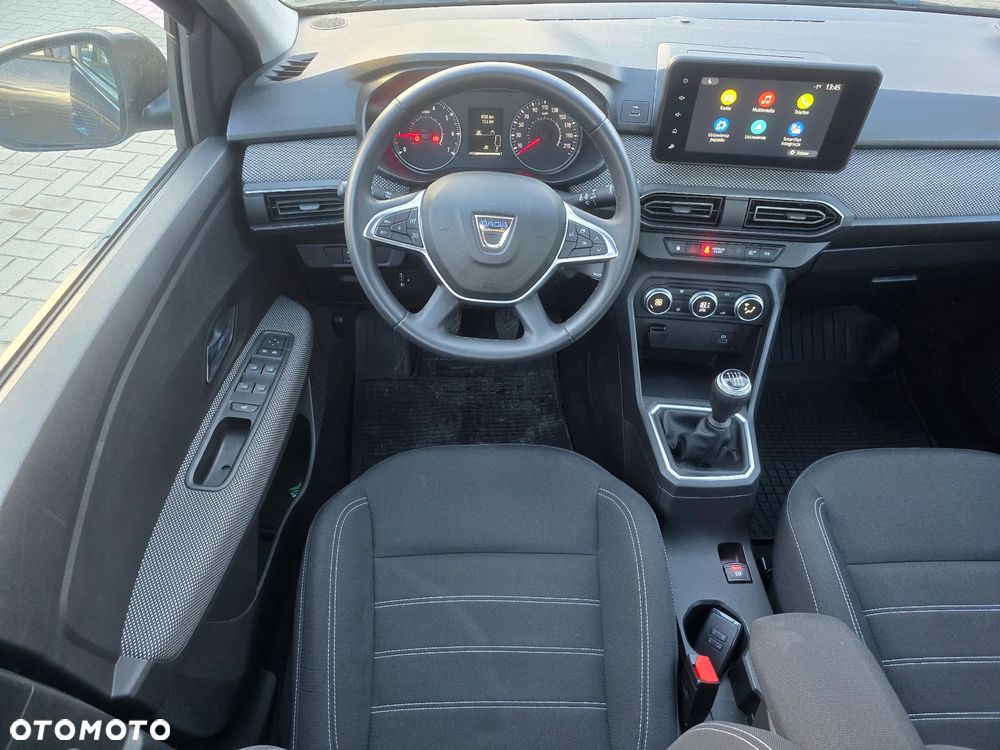 Dacia Sandero - 8