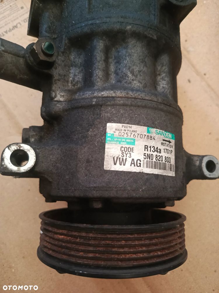 5N0820803 SPRĘŻARKA KLIMATYZACJI VW PASSAT B6 AUDI SEAT SKODA 2.0 TDI - 2