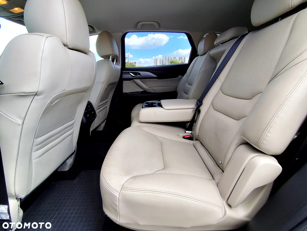 Mazda CX-9 - 8