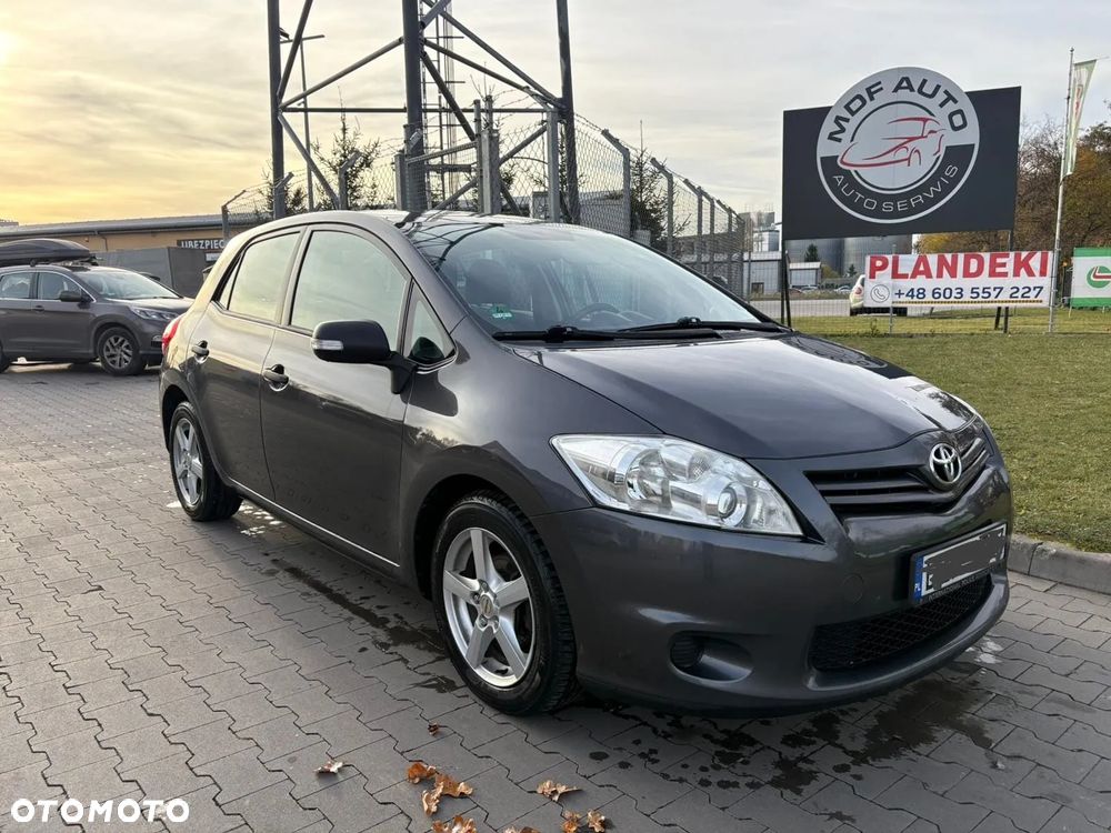 Toyota Auris 1.4 D-4D 2010 - 2