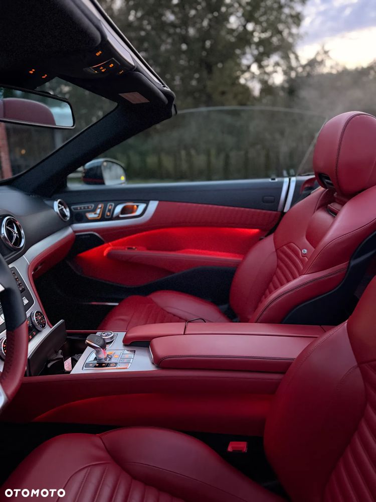 Mercedes-Benz SL - 17