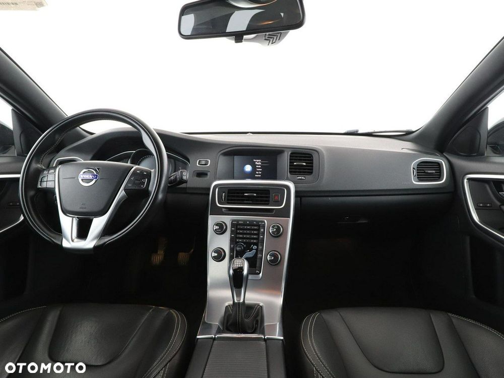 Volvo V60 D2 Linje Svart - 16