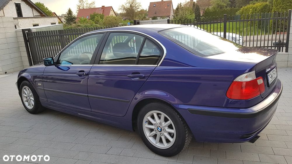 BMW Seria 3 - 36