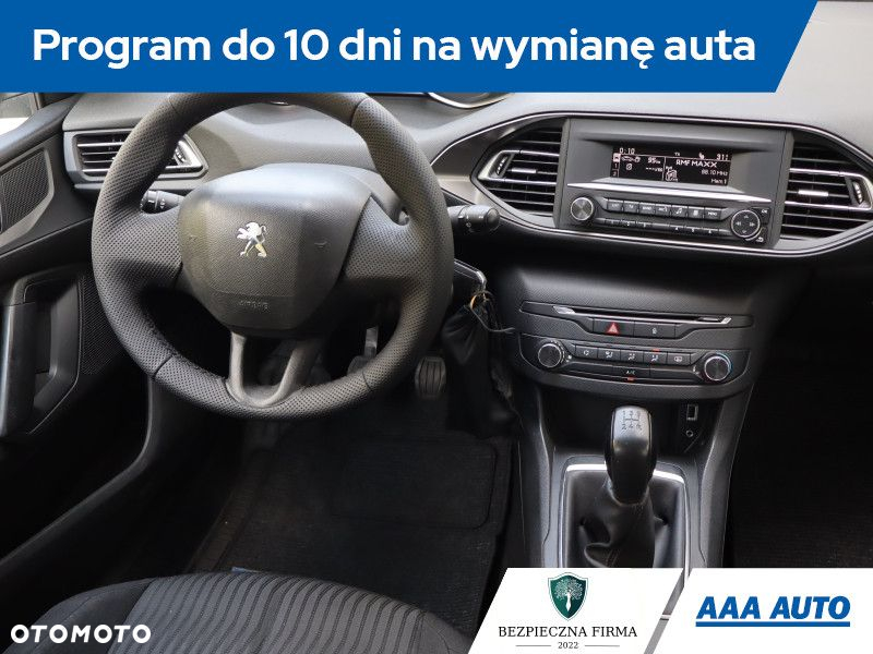 Peugeot 308 - 8