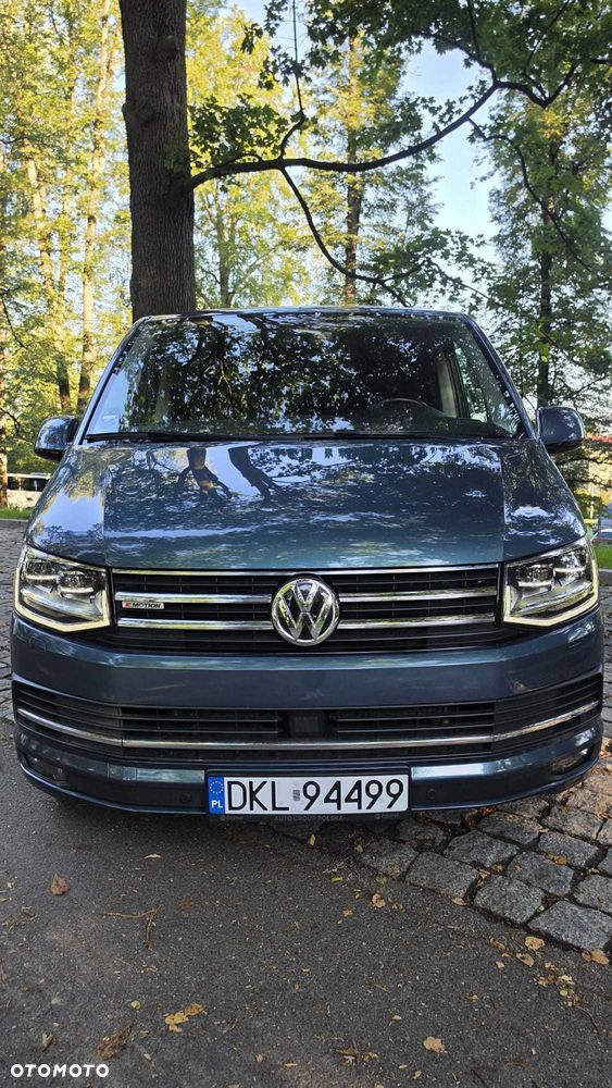 Volkswagen Multivan - 1