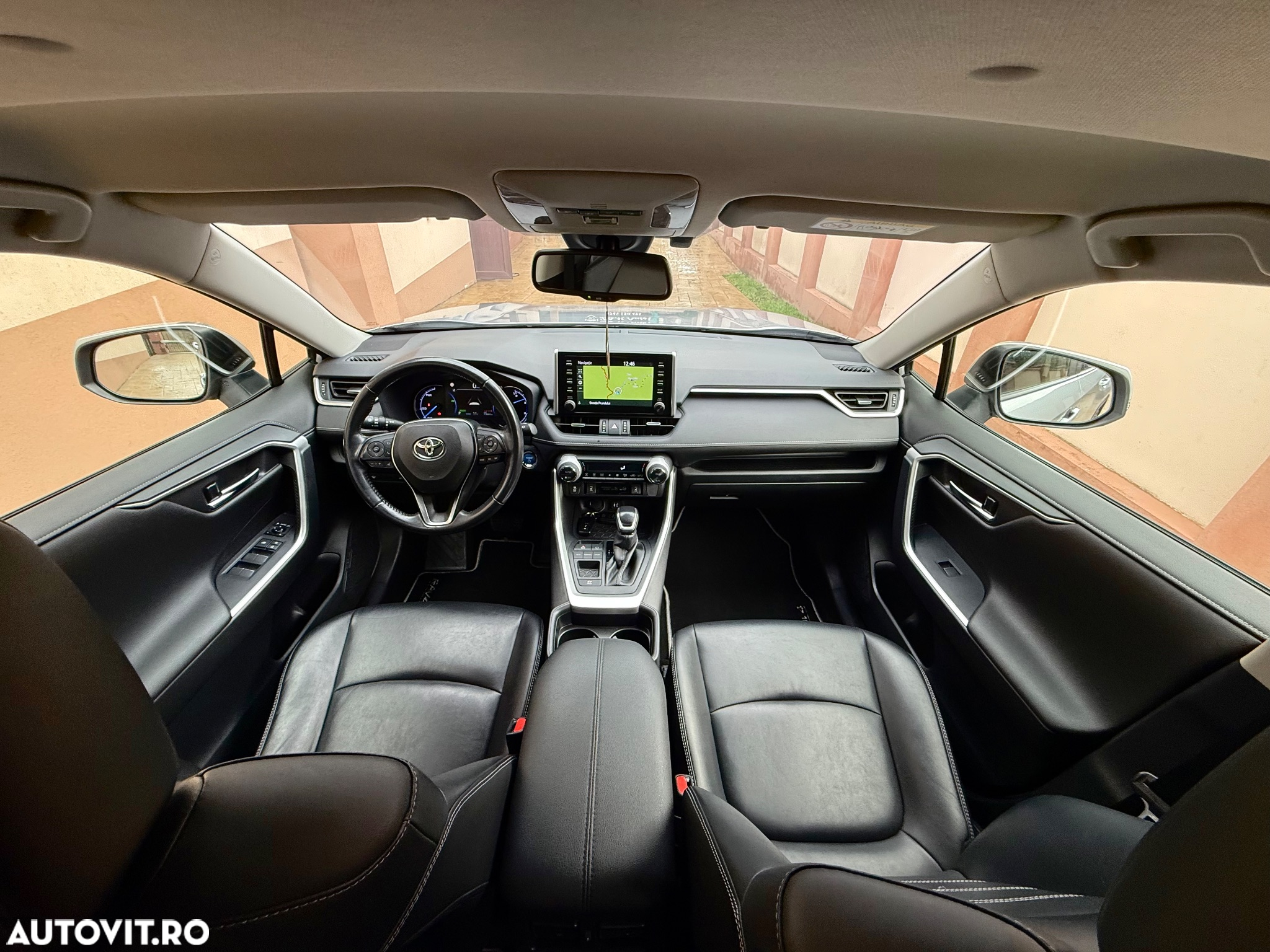 Toyota RAV4 - 9