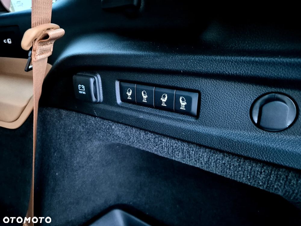 Jeep Grand Cherokee - 17