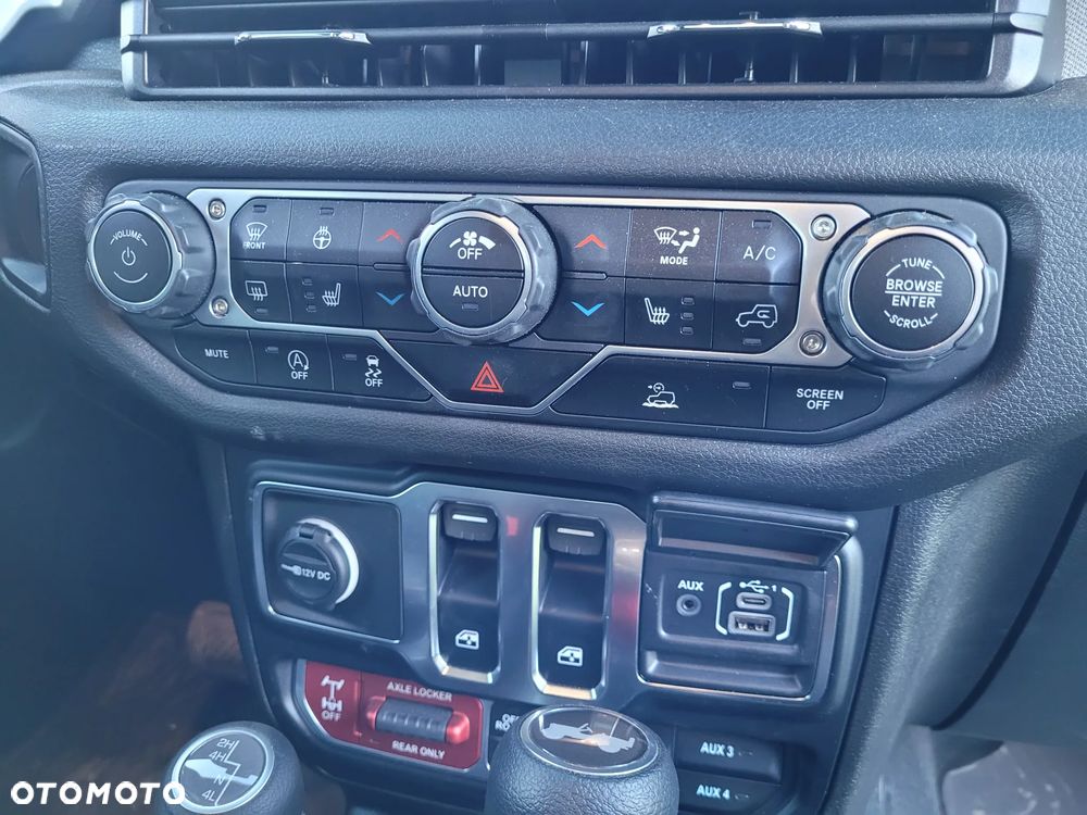 Jeep Wrangler - 17