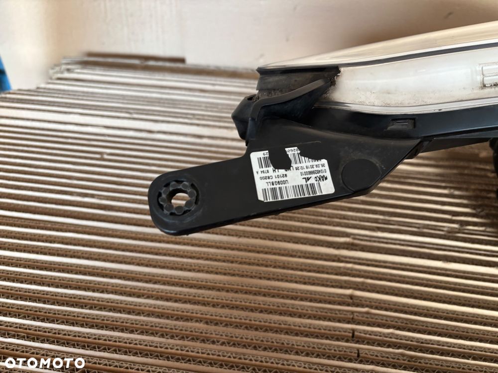 Hyundai I20 II 2 14- lampa lewa soczewka led92101 C8200 - 3