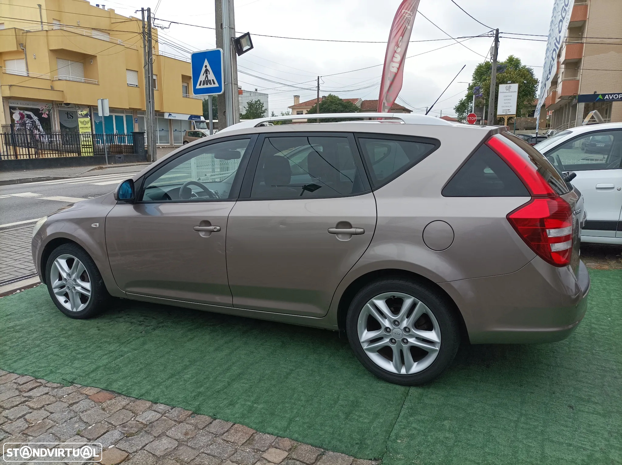 Kia Ceed SW 1.6 CRDi LX - 4