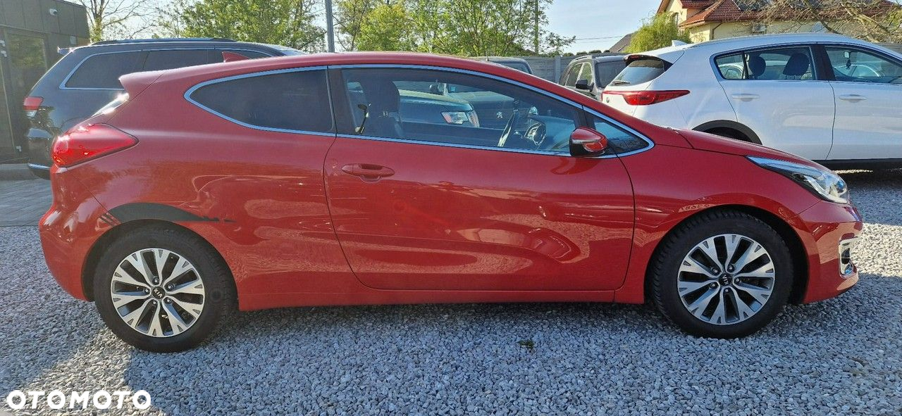 Kia ProCeed - 11