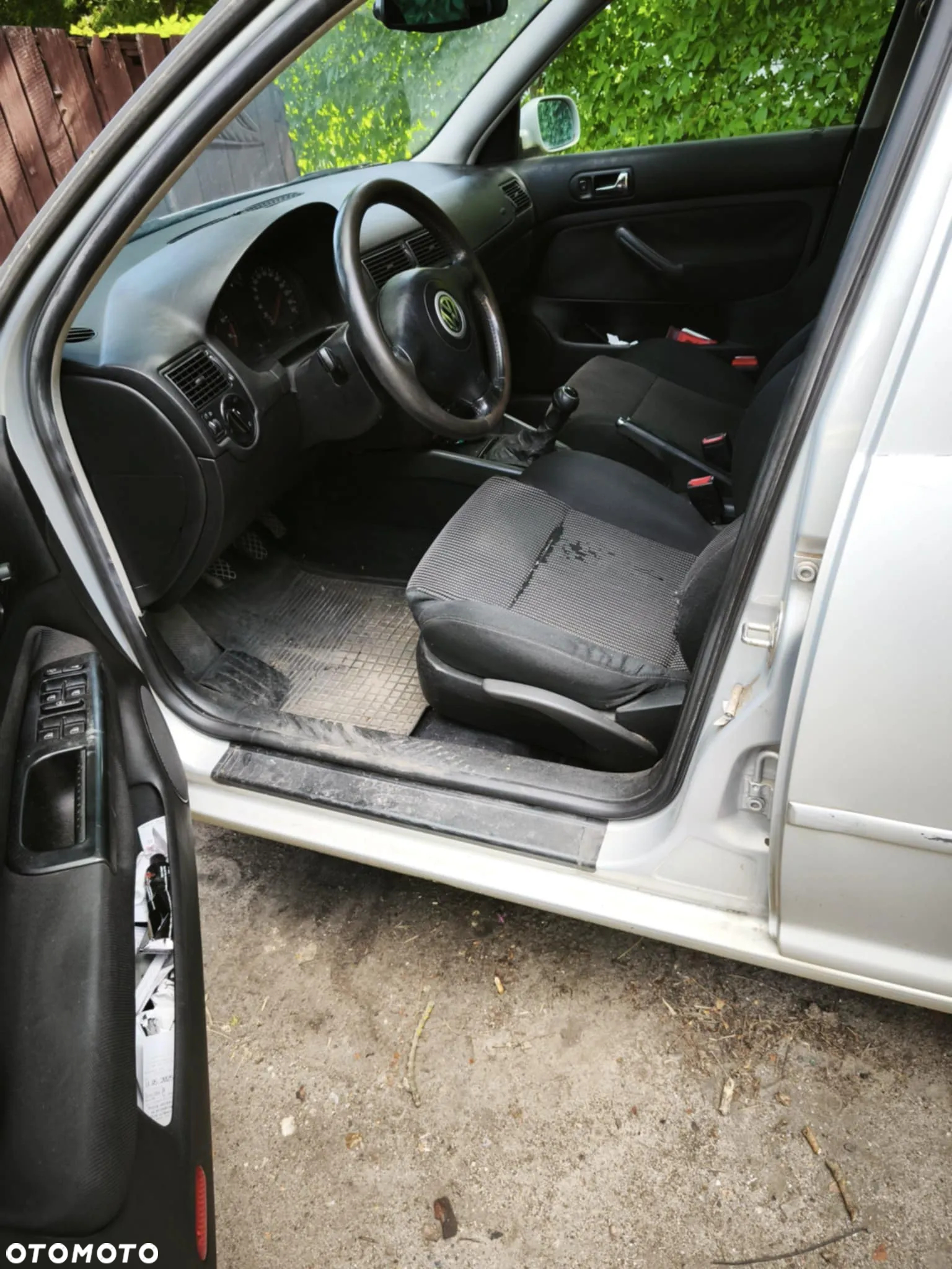 Volkswagen Golf 1.6 - 7