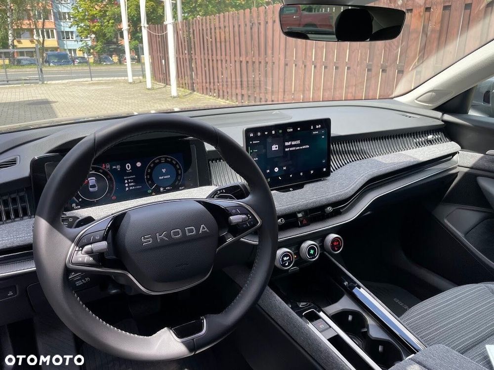 Skoda Superb 2.0 TDI SCR 4x4 Edition 130 DSG - 13