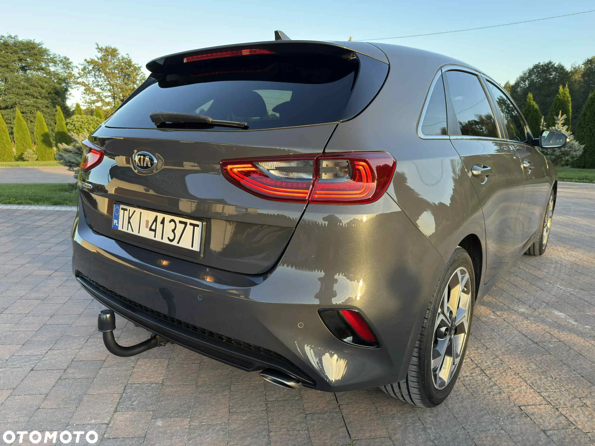 Kia Ceed - 9
