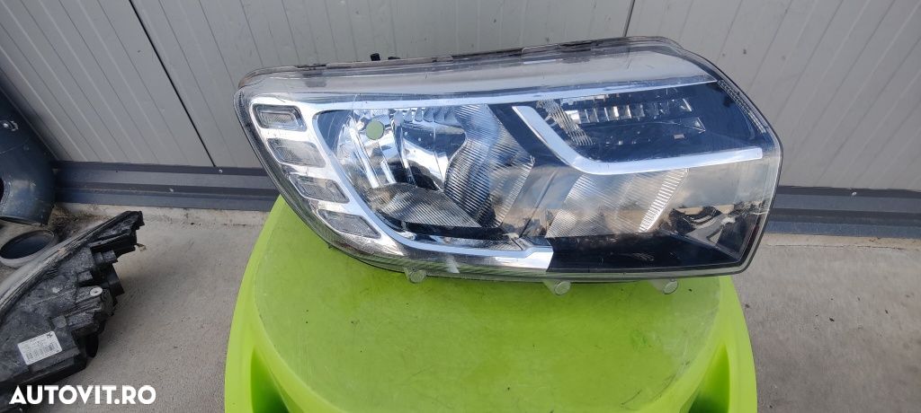 far dreapta Dacia Logan Sandero facelift 2018 - 1