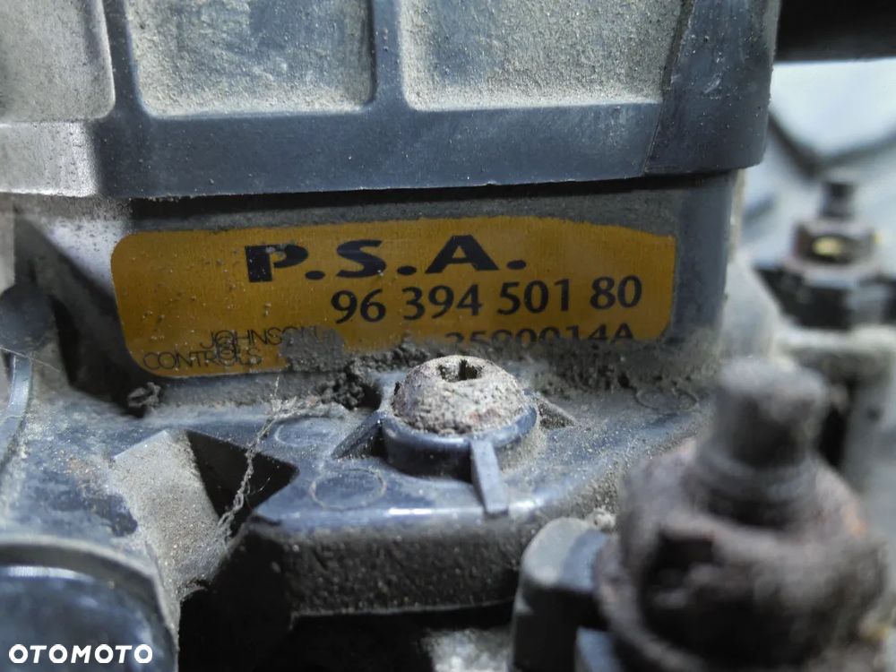 POMPA POWIETRZA WTÓRNEGO CITROEN C5 1,8 16V 9639450180 POSIADAM 4 SZTUKI - 2