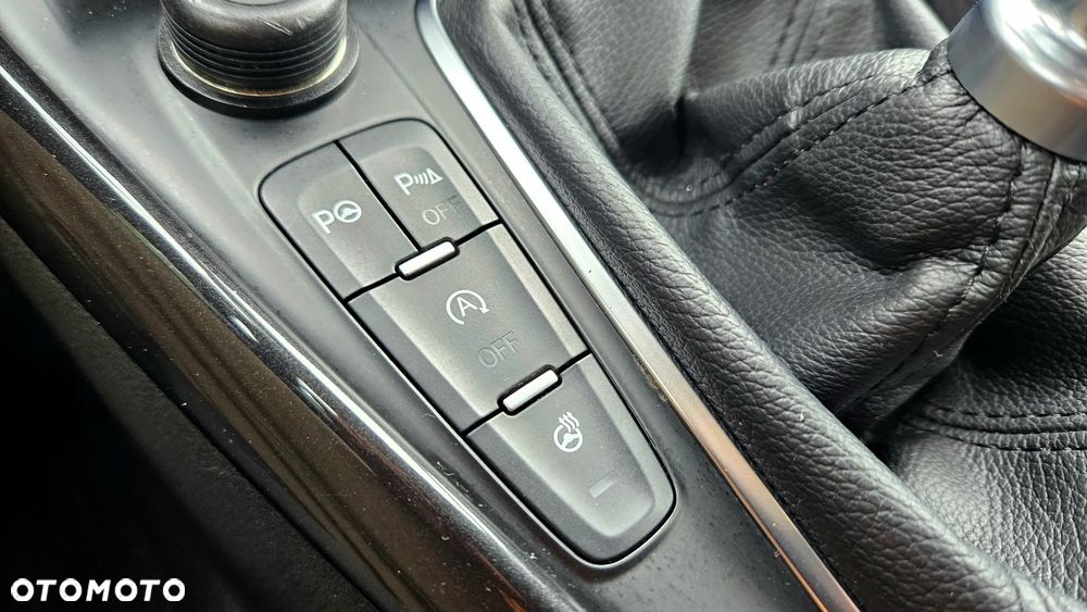 Ford Focus 1.5 EcoBlue Start-Stopp-System TITANIUM - 16