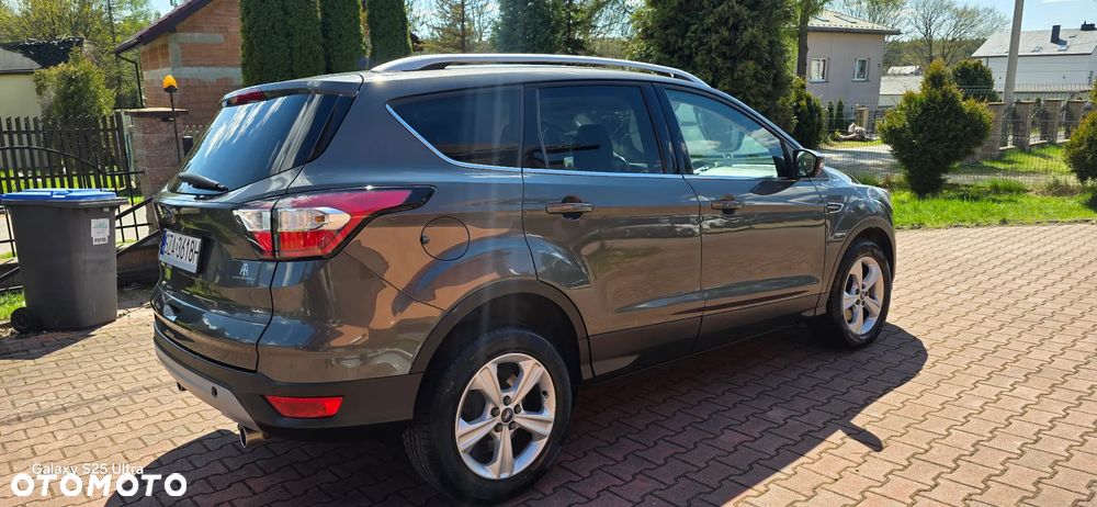 Ford Kuga 2.0 TDCi FWD Titanium - 4