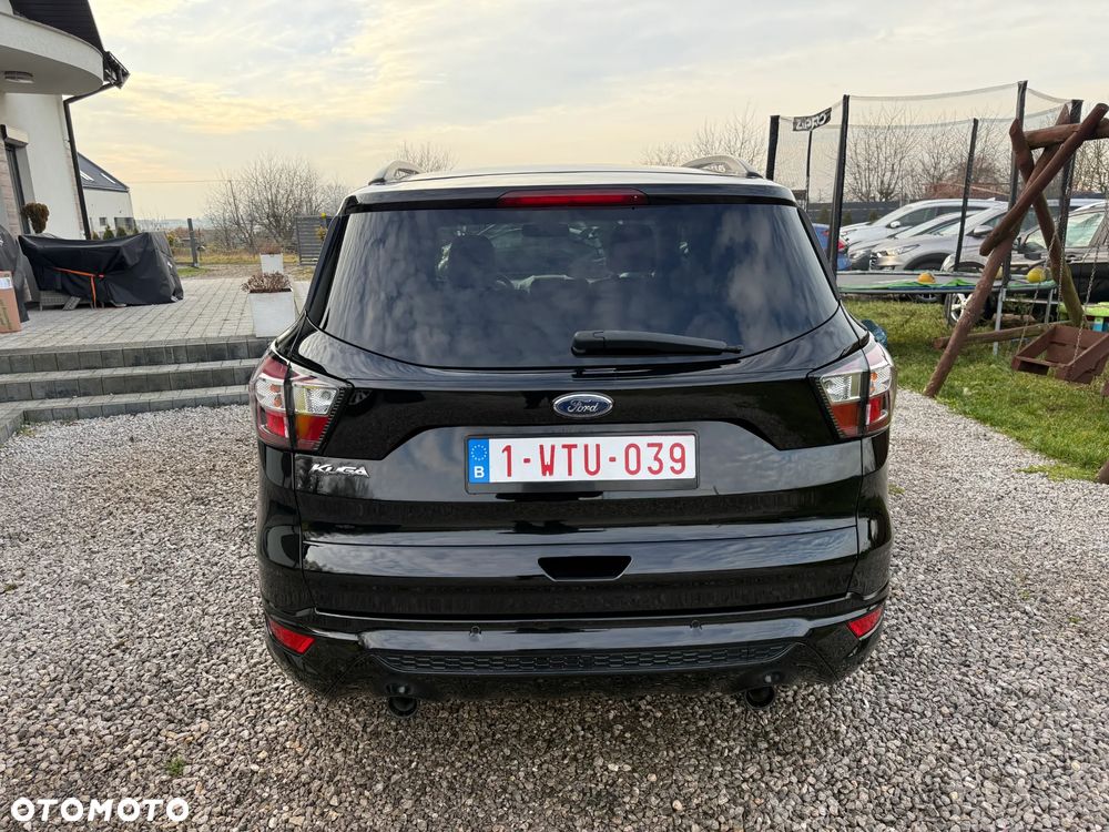 Ford Kuga 2.0 TDCi 2x4 ST-Line - 9