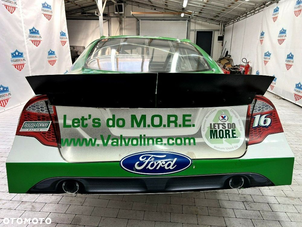 Ford Fusion - 8