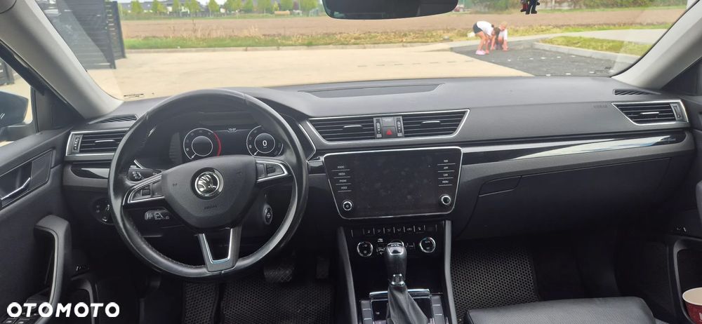 Skoda Superb 2.0 TDI L&K DSG7 - 15