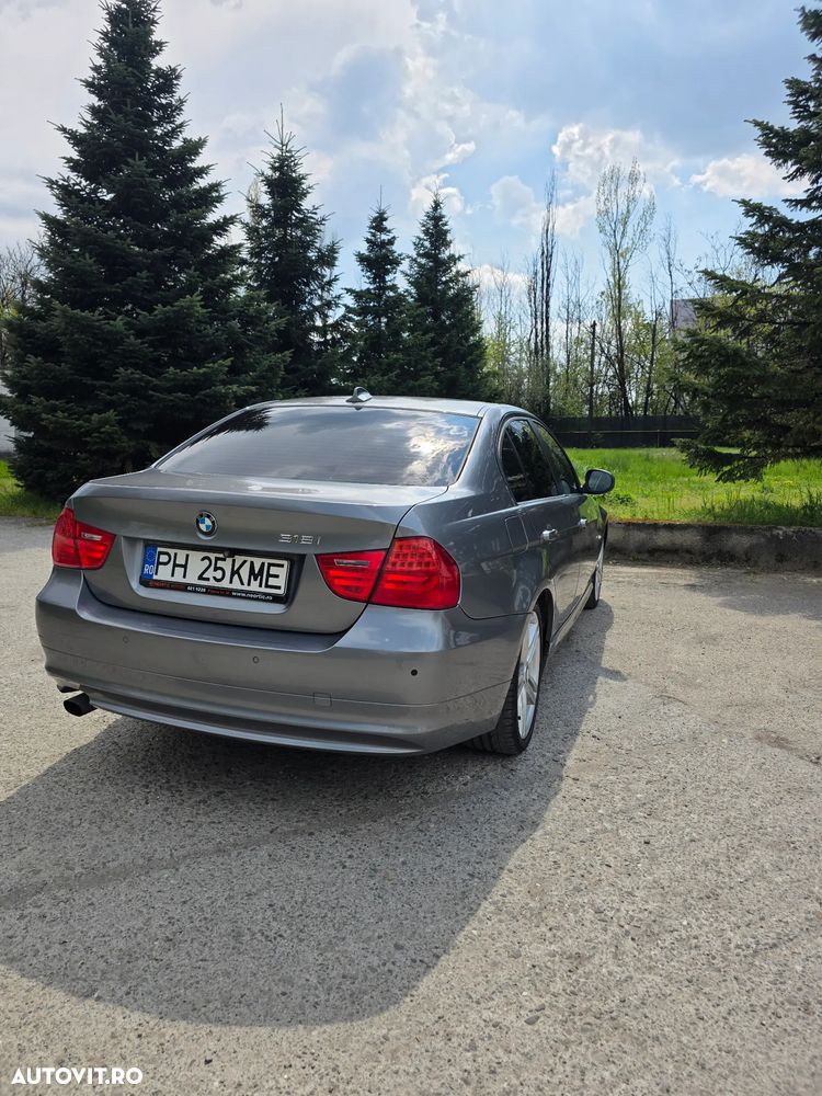 BMW Seria 3 318i Edition Sport - 5