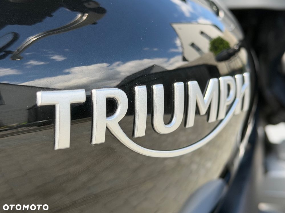 Triumph Rocket - 7