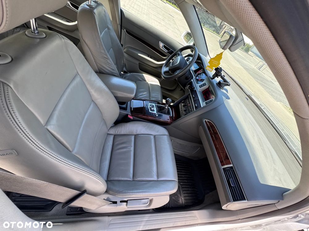 Audi A6 Limousine 2.4 - 19