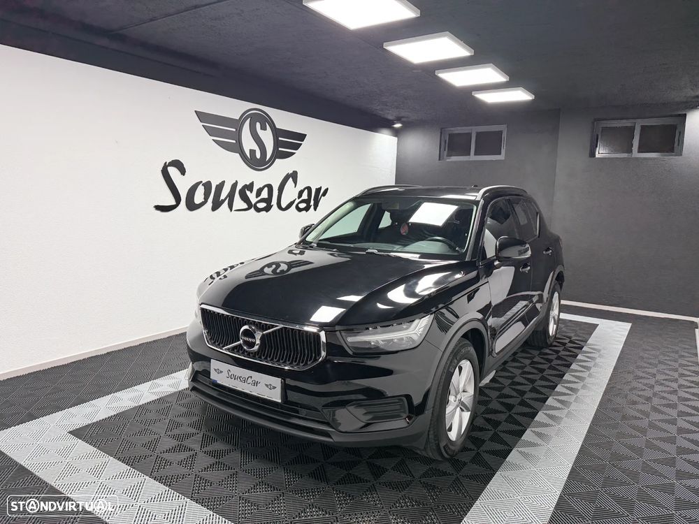 Volvo XC 40 1.5 T2 Momentum Plus - 3
