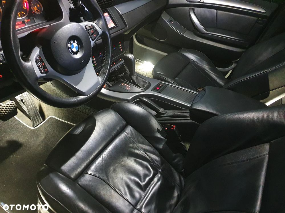 BMW X5 4.8is - 7