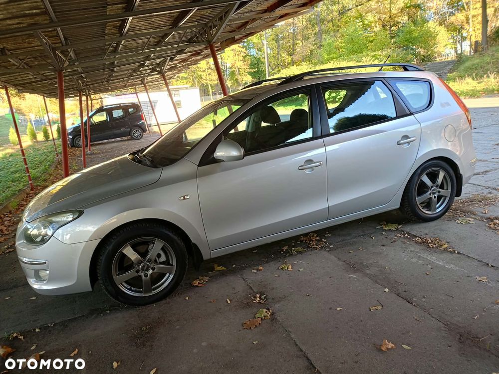 Hyundai I30 2010 photo 3