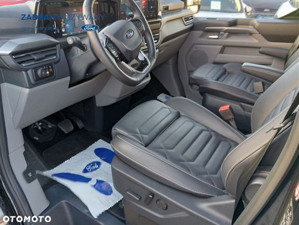Ford Tourneo Custom - 5
