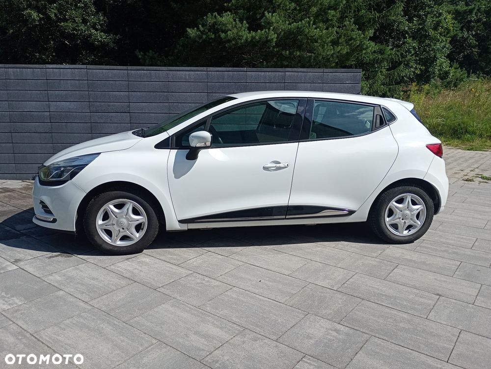 Renault Clio 1.2 16V Alize - 11