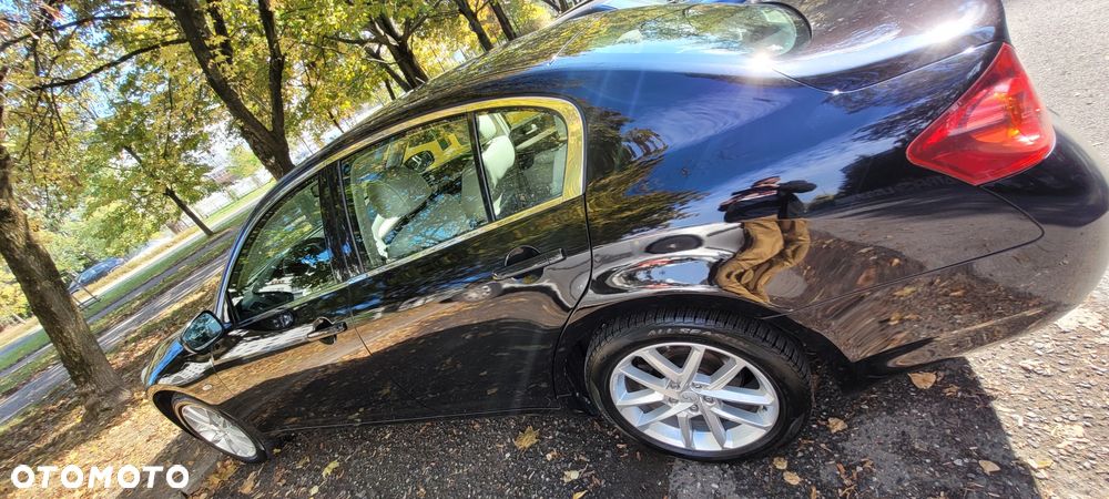 Infiniti G G37 GT Premium AWD - 8