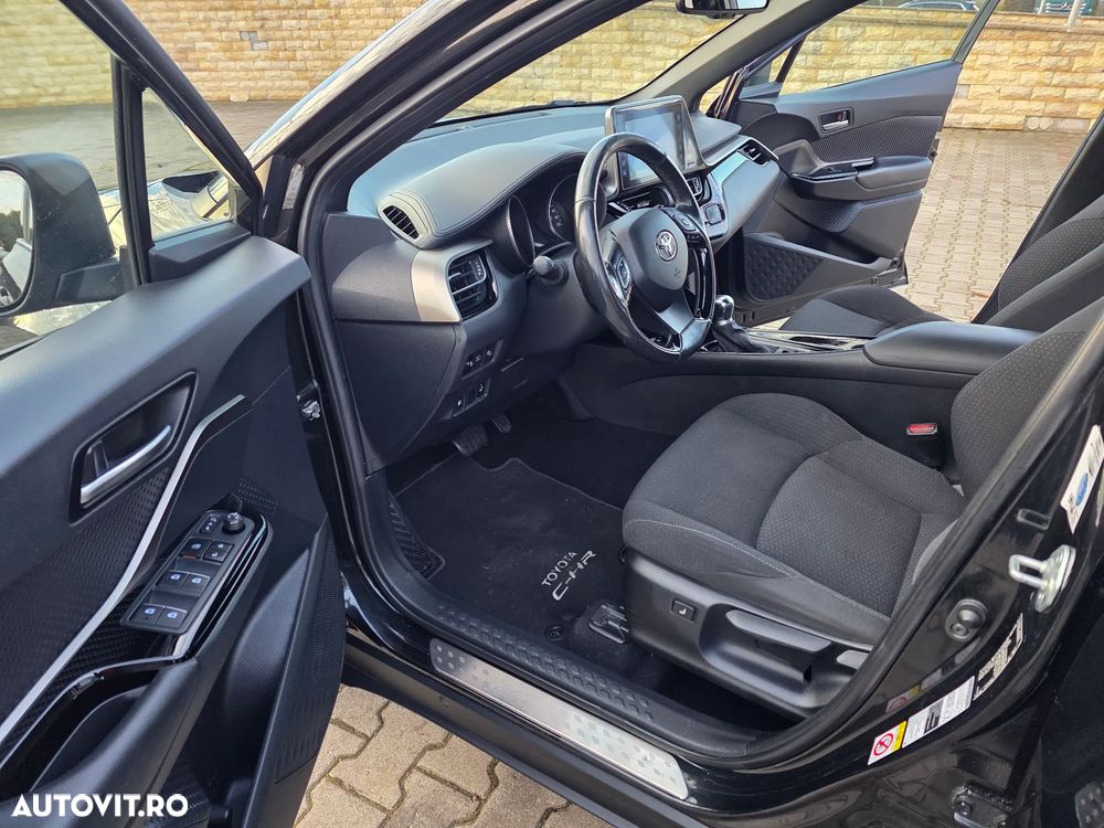 Toyota C-HR Hybrid Club - 9